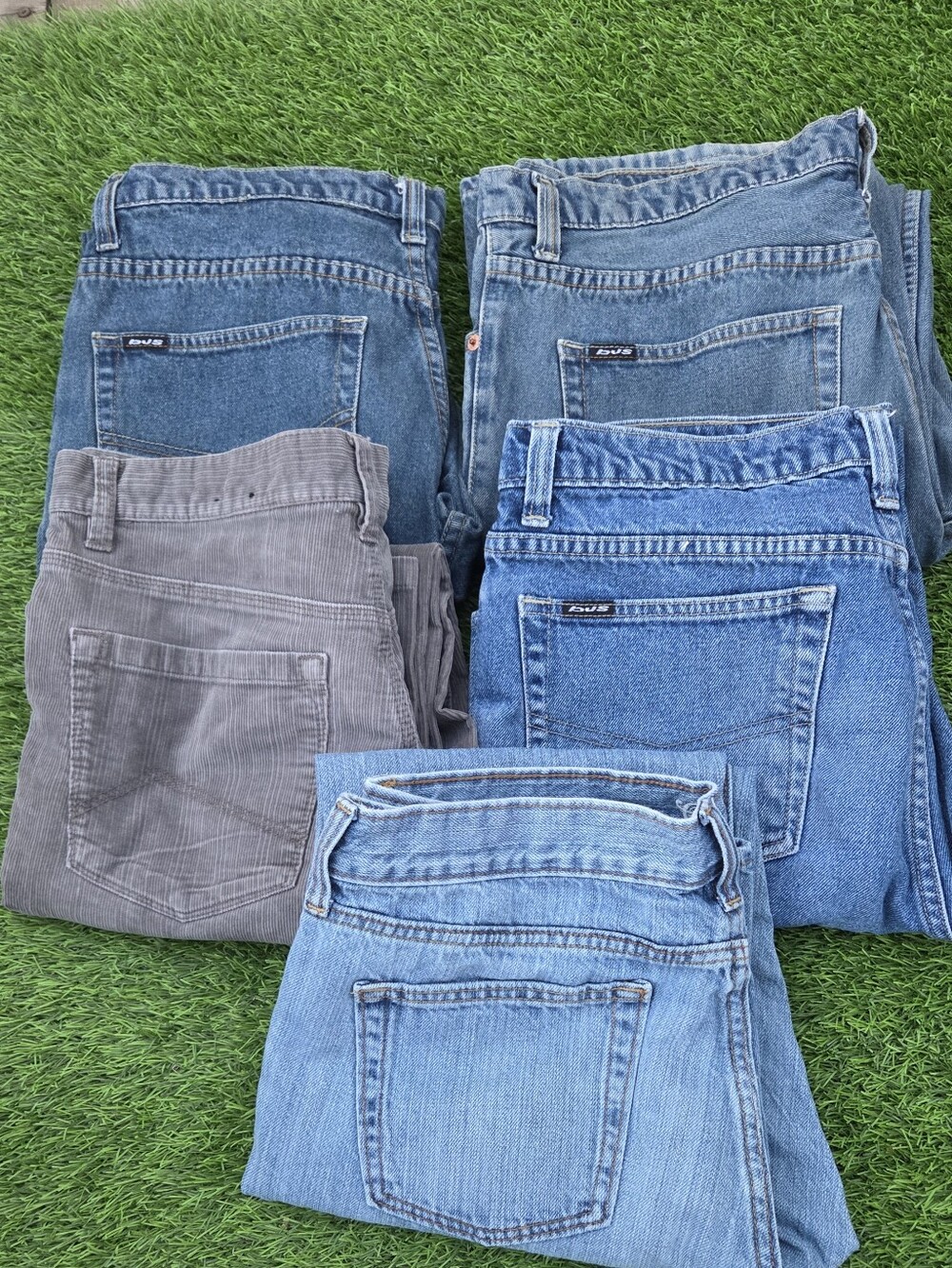 Straight Leg men’s Jeans in Blue and Gray - Classic Everyday Fit